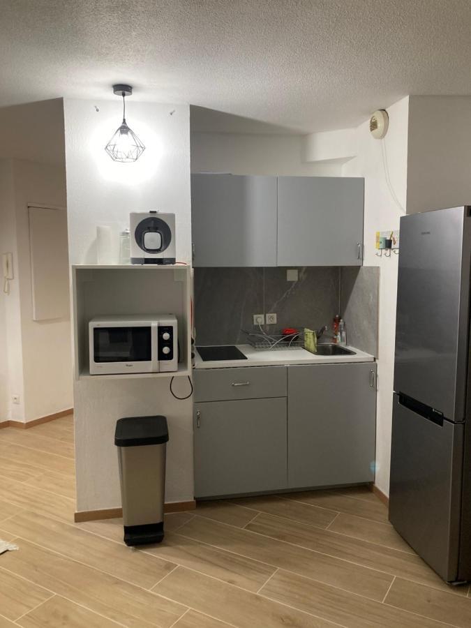 마르세유 Apparement Chaleureux Avec Balcon 아파트 외부 사진