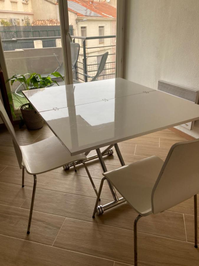 마르세유 Apparement Chaleureux Avec Balcon 아파트 외부 사진