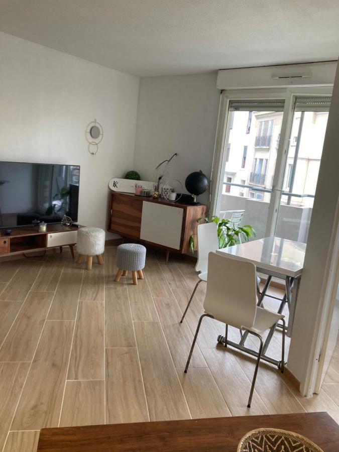마르세유 Apparement Chaleureux Avec Balcon 아파트 외부 사진